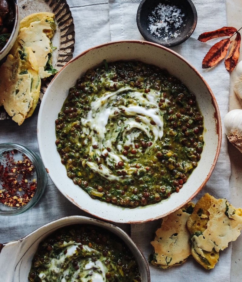 green-lentil-spinach-dal-with-spinach-flatbreads 1