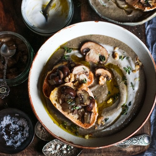 creamy-mushroom-soup-with-truffle-oil 1a