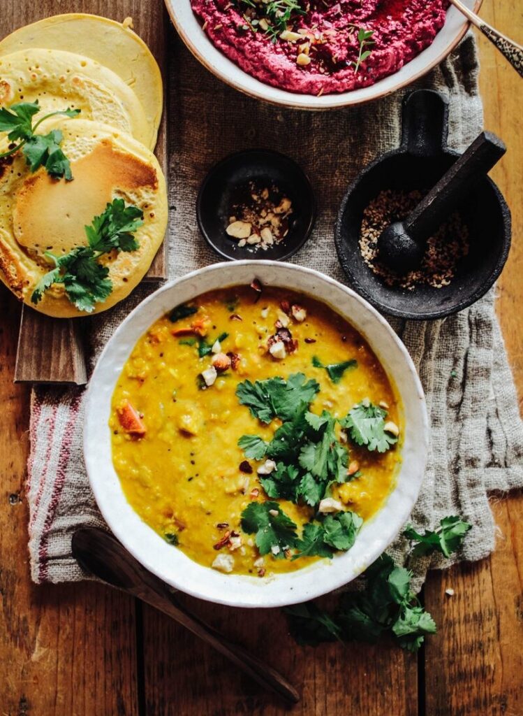 Nourishing spiced lentil & tomato soup