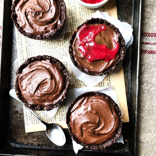 salted-caramel-choc-tarts-with-raspberry-couli 1a