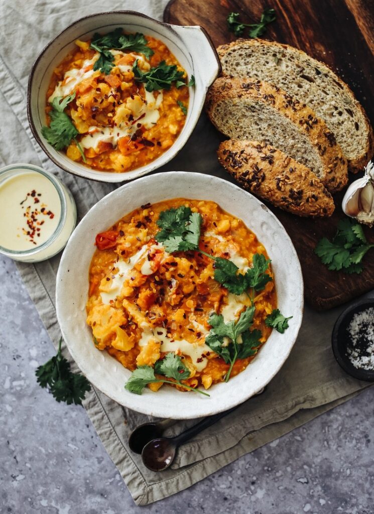 Smoky cauliflower & lentil stew