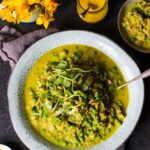 Super green cauliflower rice and pea curry