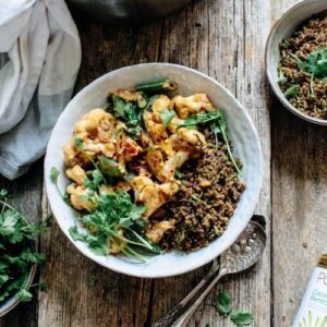 ultimate-veggie-stir-fry-with-peanut-sauce-and-green-herby-rice-using-pura-coconut-oil 1a