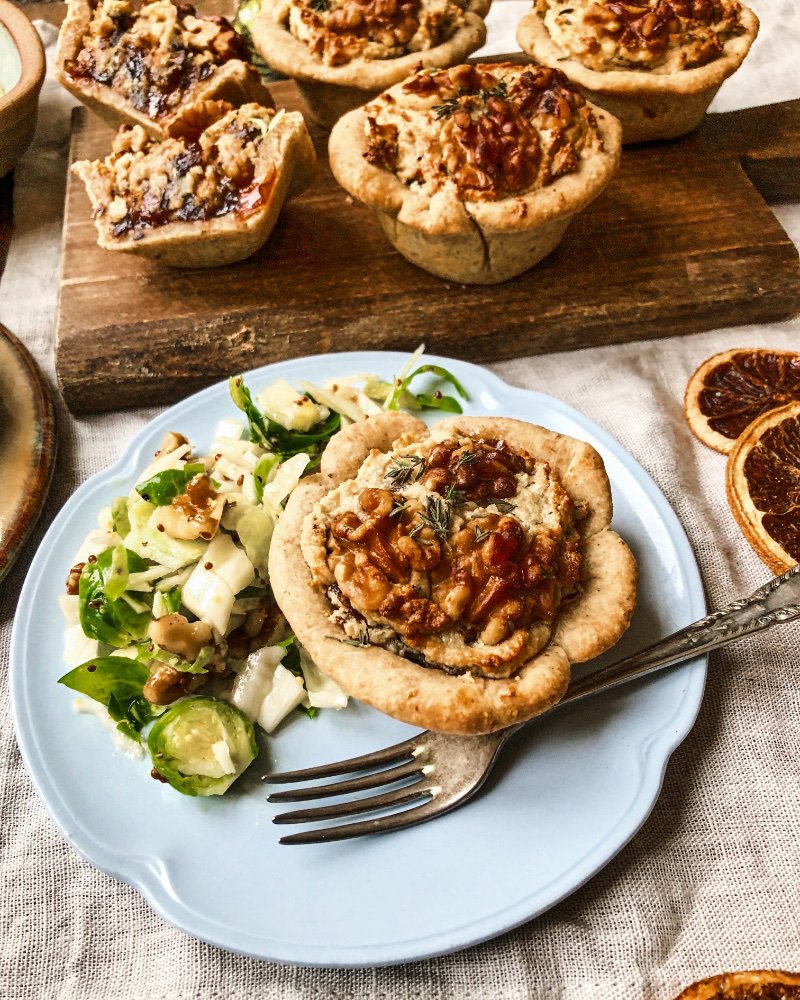mini-vegan-cheese-tarts-with-sprout-and-walnut-slaw 1